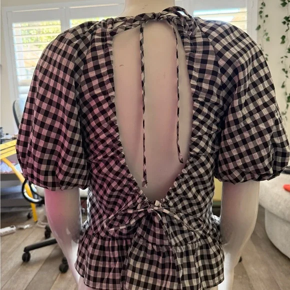 Topshop Black and White Checkered Top with Open Back - Picture 3 of 4